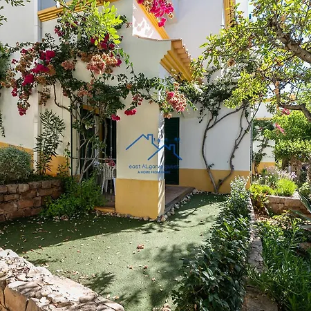 Casa Casinhas By East Algarve Guest アパート タヴィラ